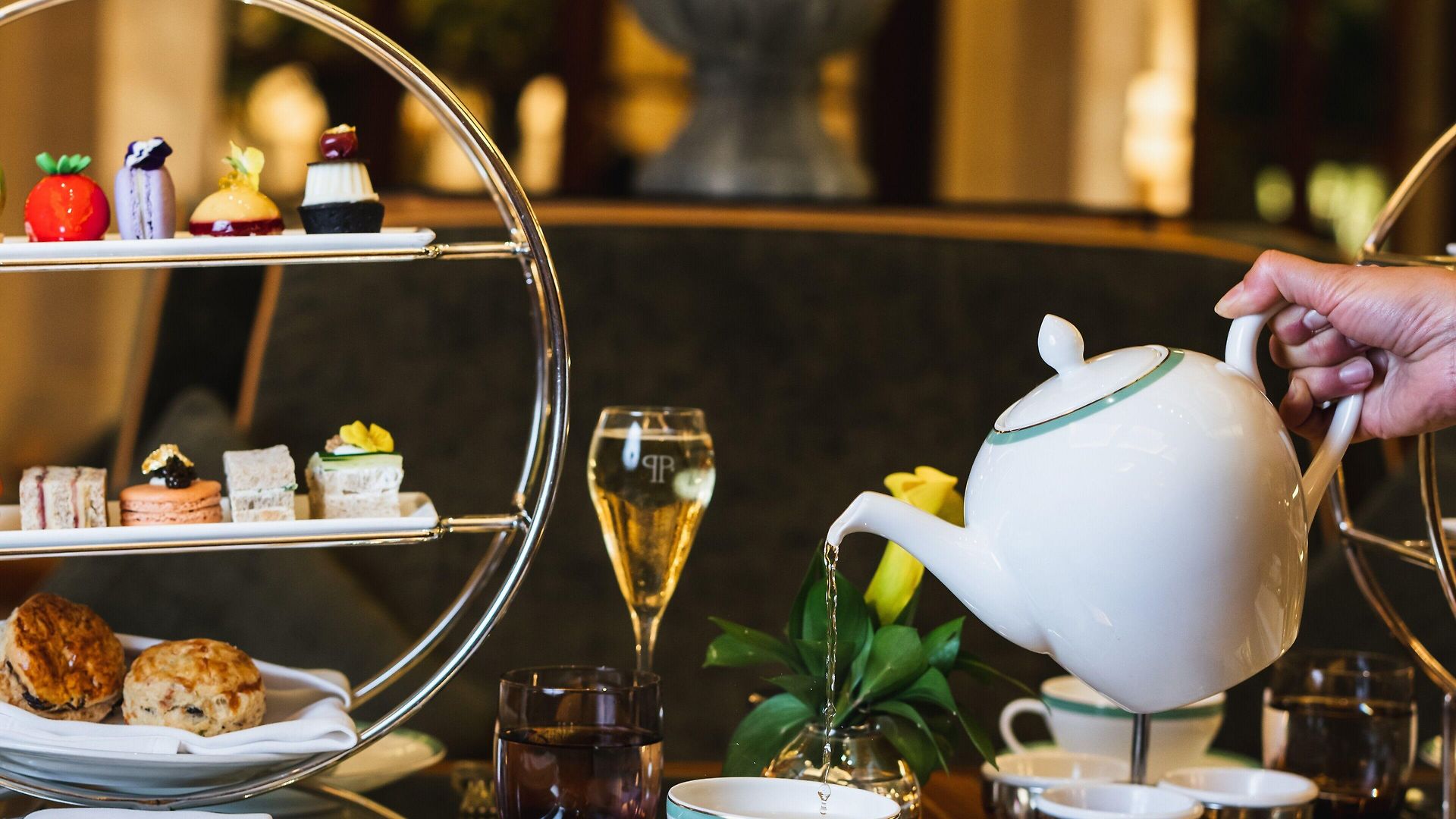 Hotel The Plaza, A Fairmont 5*