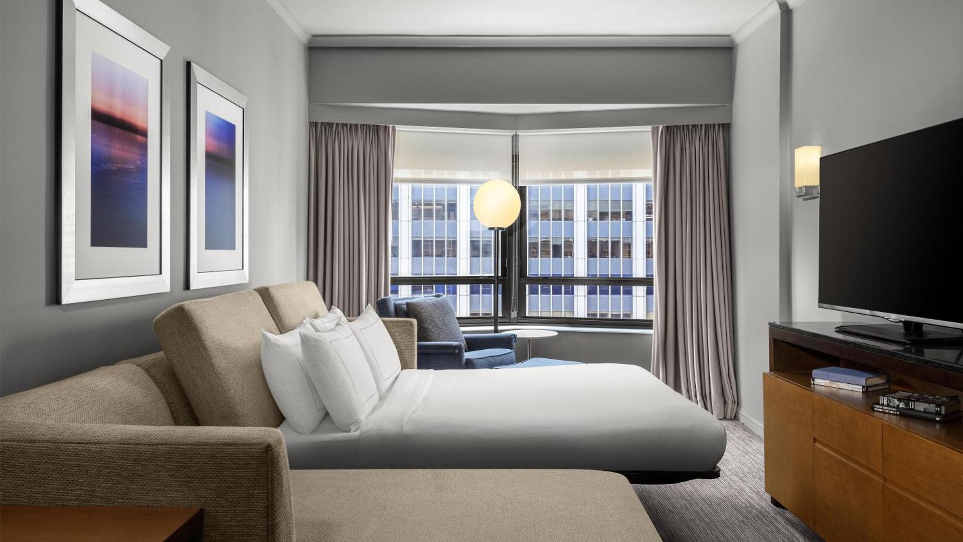 Hilton Midtown 4*