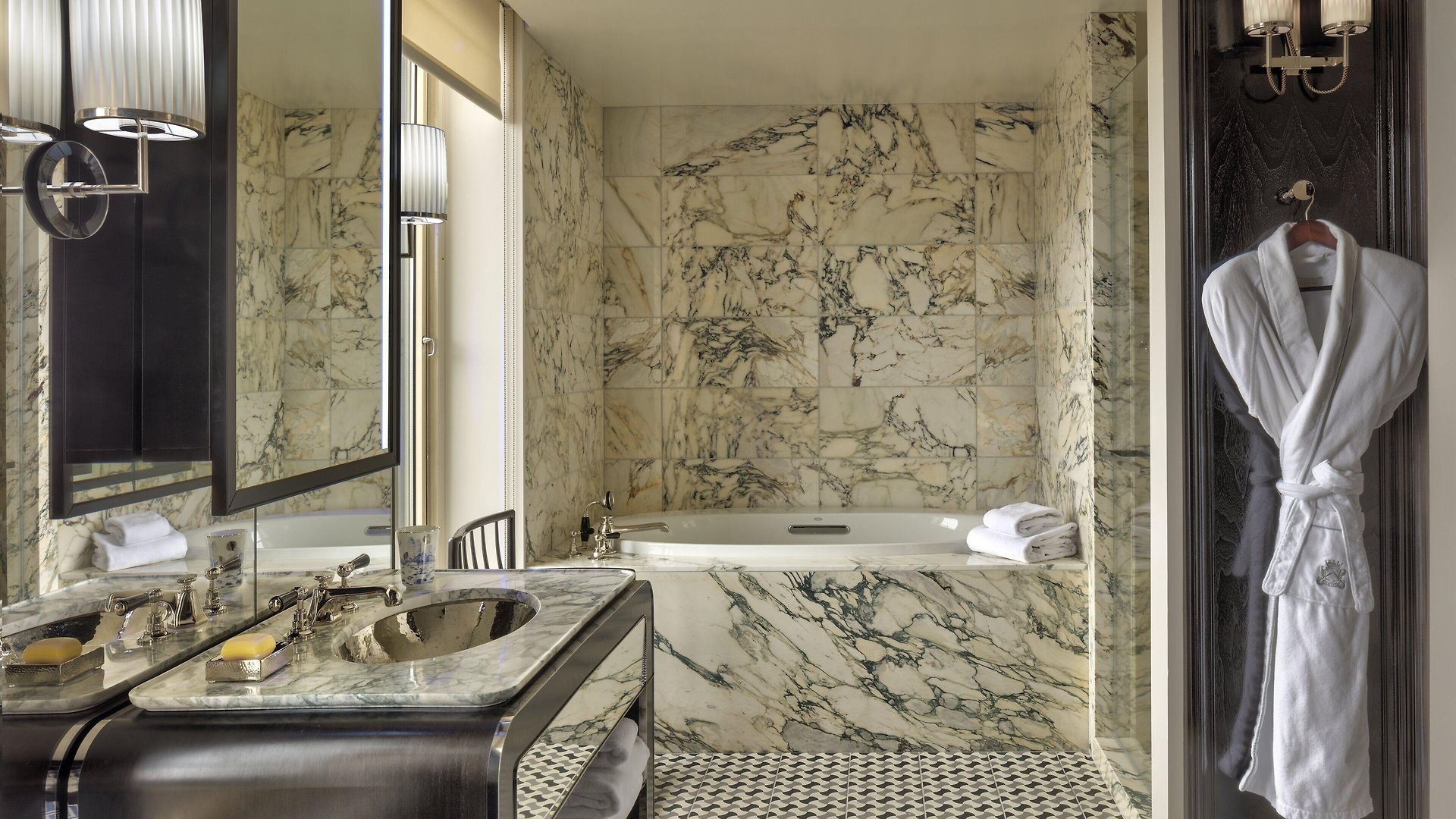 The Carlyle, A Rosewood Hotel