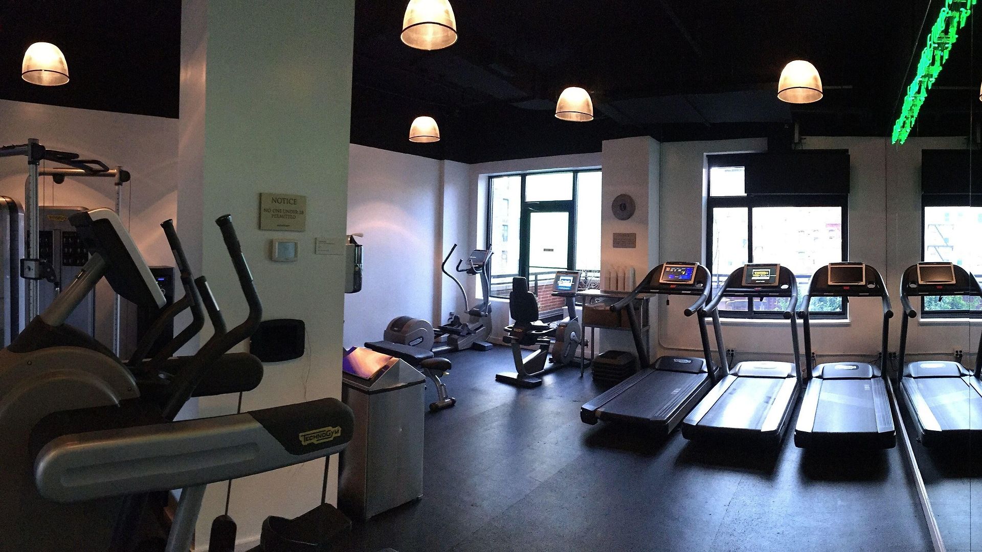 Soho Grand Hotel 4*