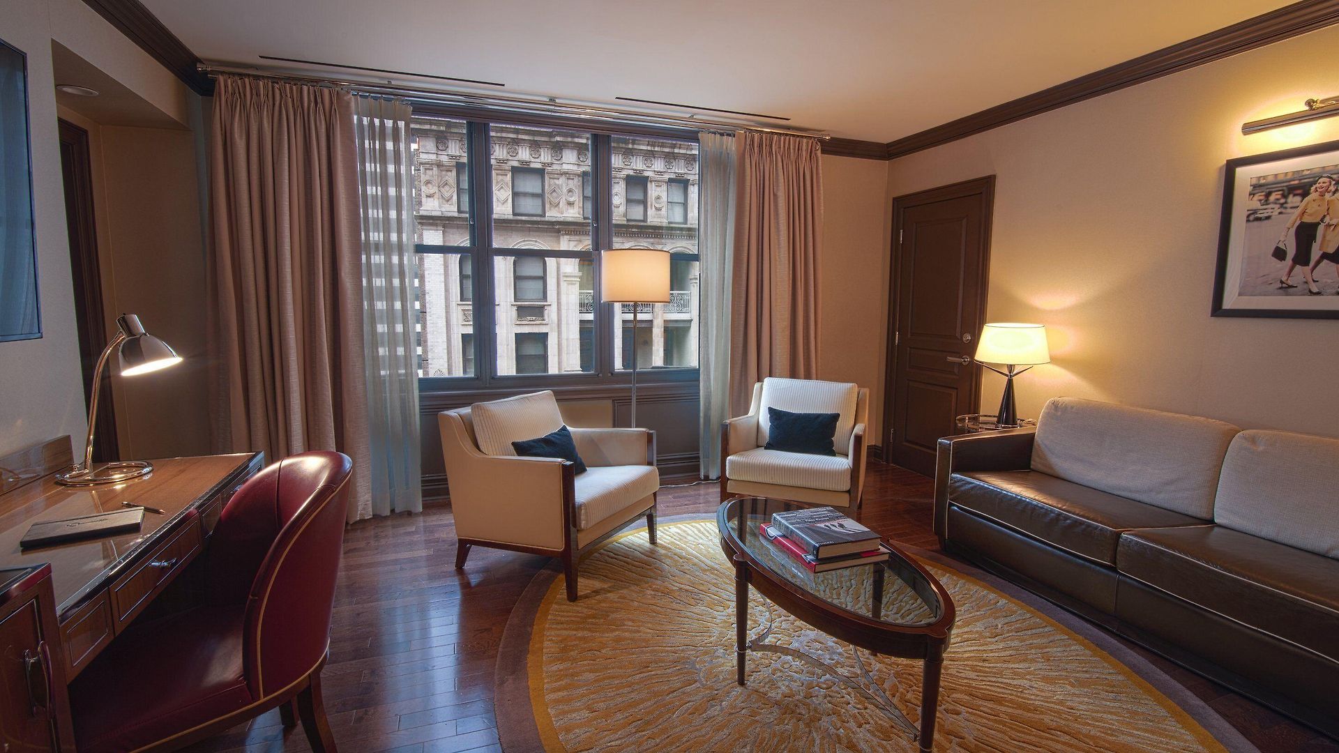 Hotel The Iroquois Times Square, A Small Luxury Hotel New York