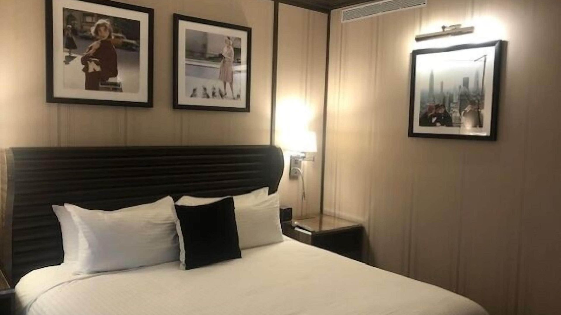 Hotel The Iroquois Times Square, A Small Luxury Hotel New York