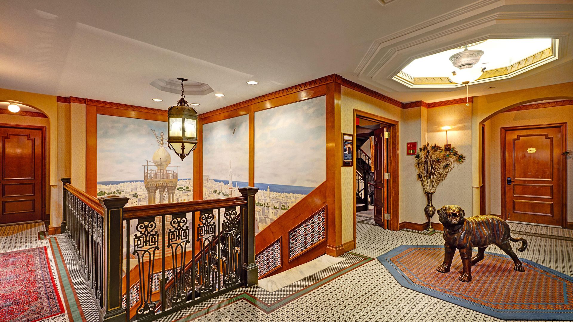 Hotel Casablanca By Library Collection 4*
