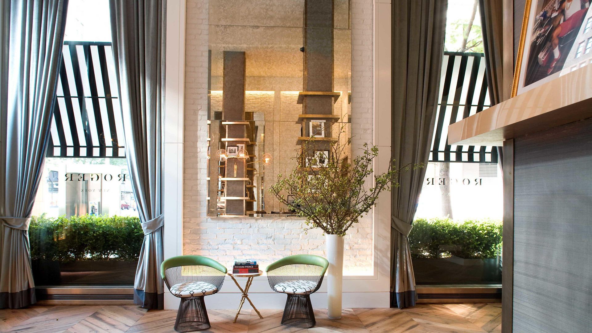 Hotel Aka Nomad