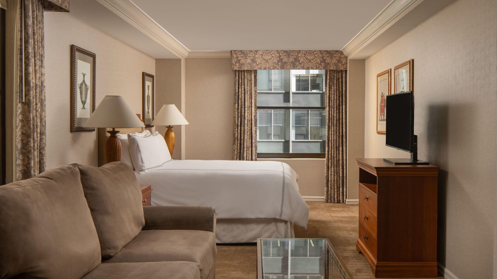 The Manhattan Club Hotel 4*