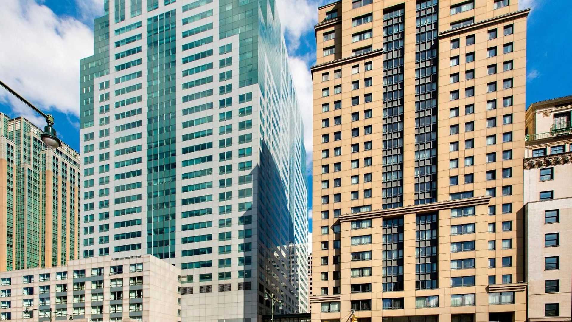 Hotel Marriott At The Brooklyn Bridge 4*