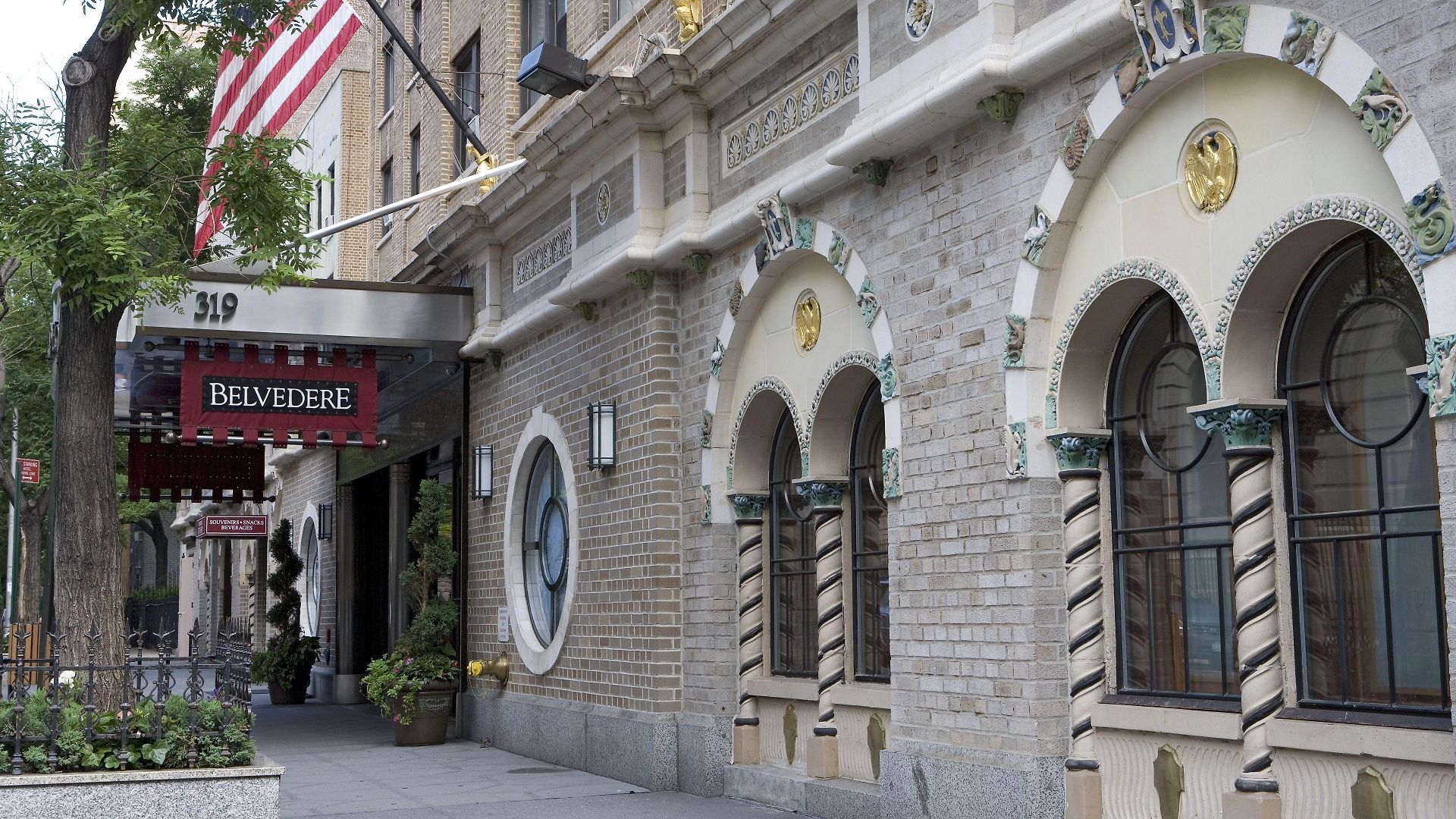 The Belvedere 3* New York