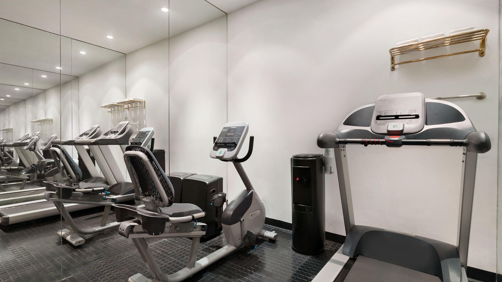 Night Broadway Hotel 3*