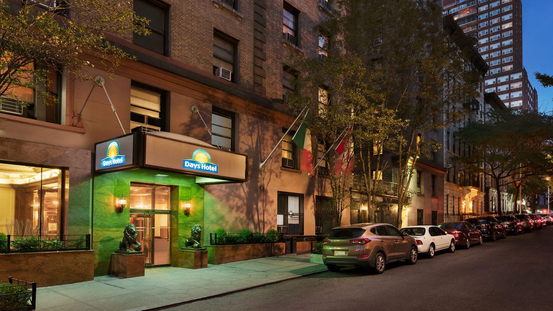 Night Broadway 3*