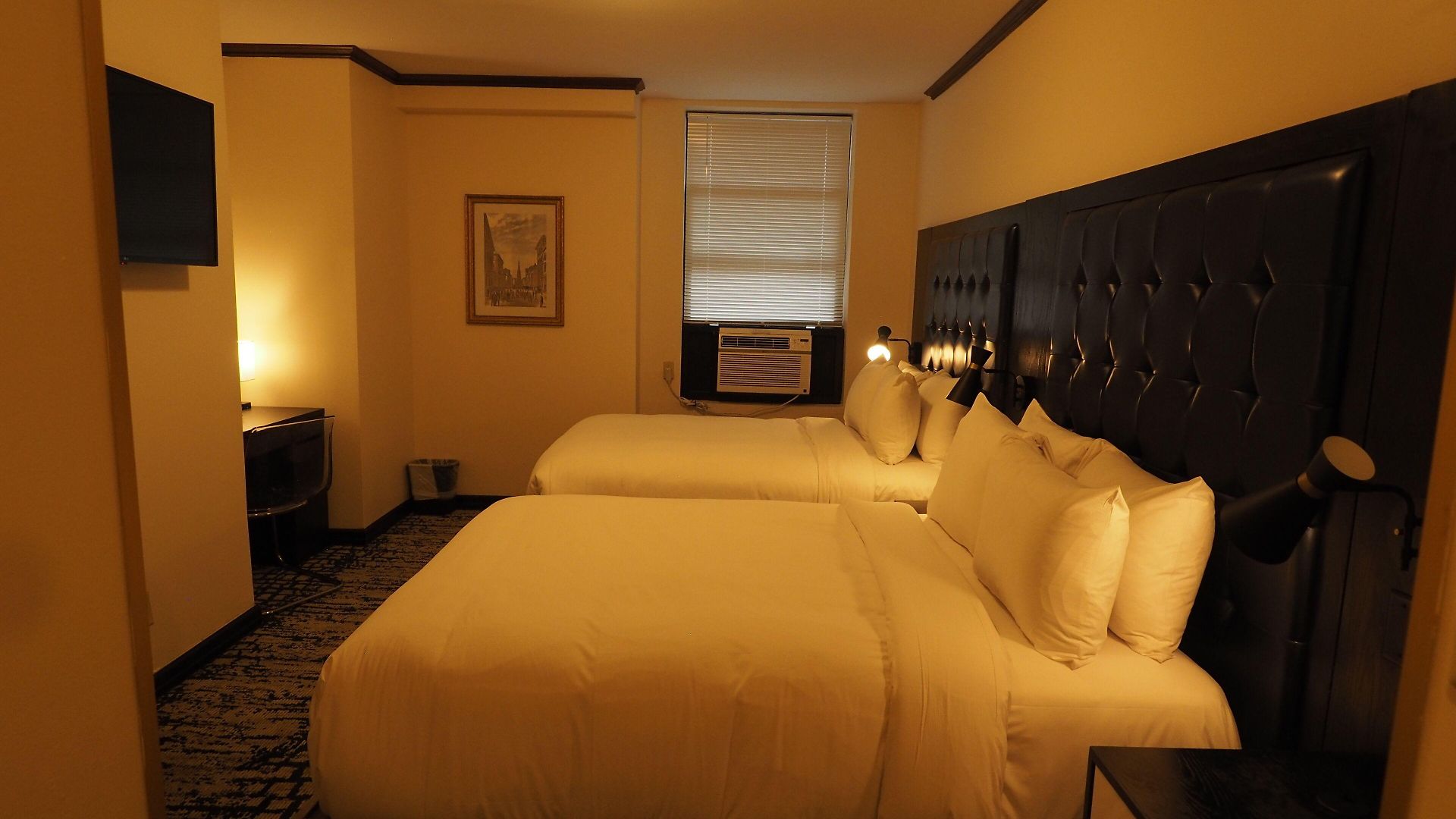 Night Broadway 3*