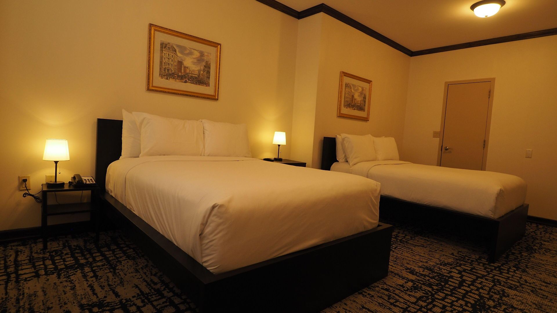 Hotel Night Broadway New York