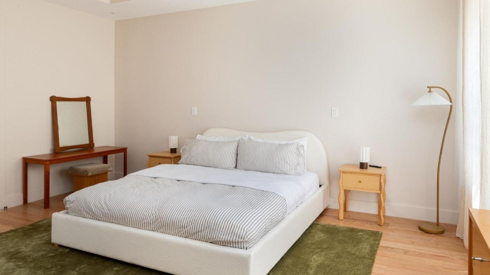3.8 Million Dollar Brownstone Newly Renovated Apartment New York