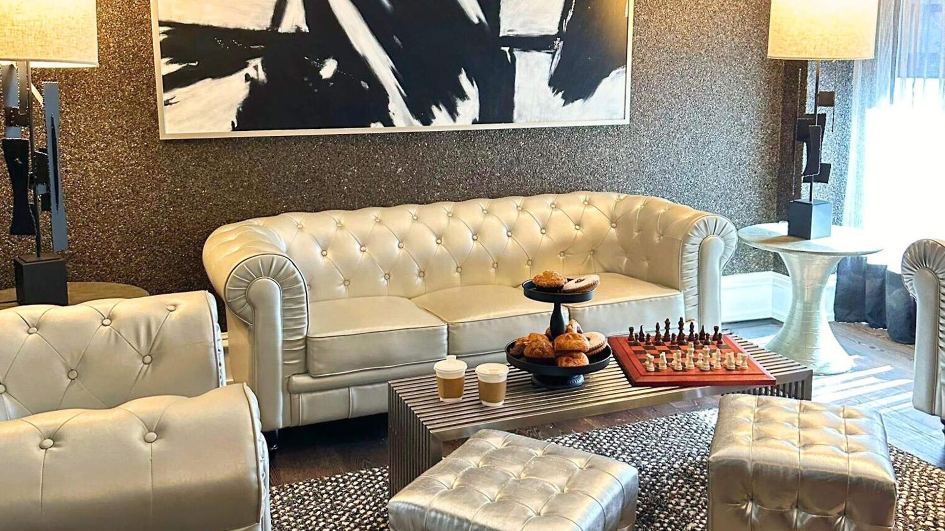Moderne Hotel 4*