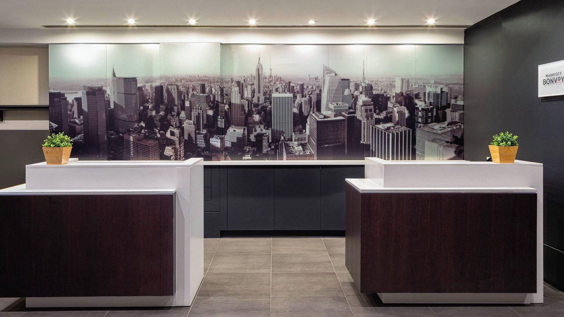 Courtyard Manhattan/times Square Hotel New York