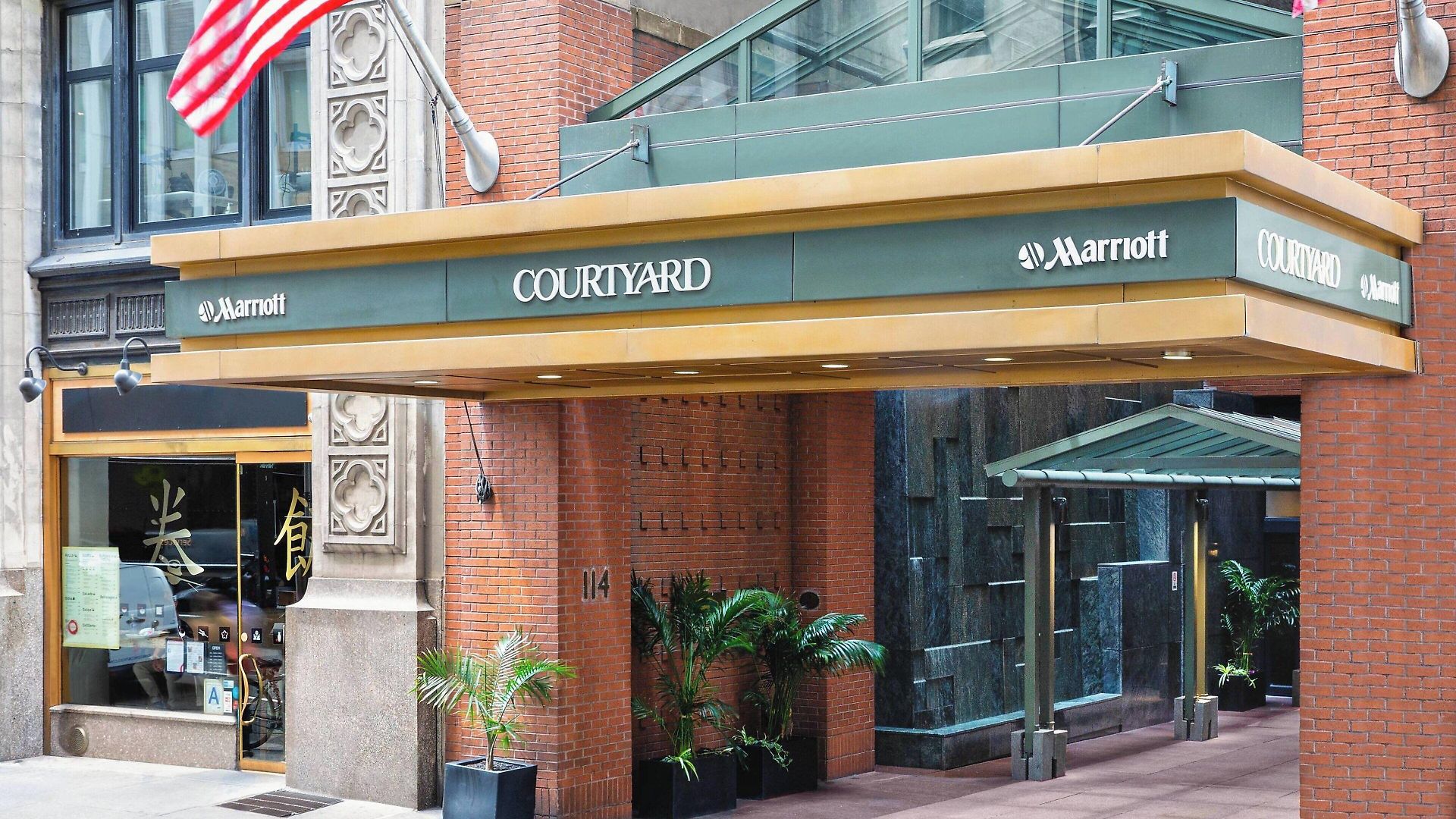 Courtyard Manhattan/times Square 3*