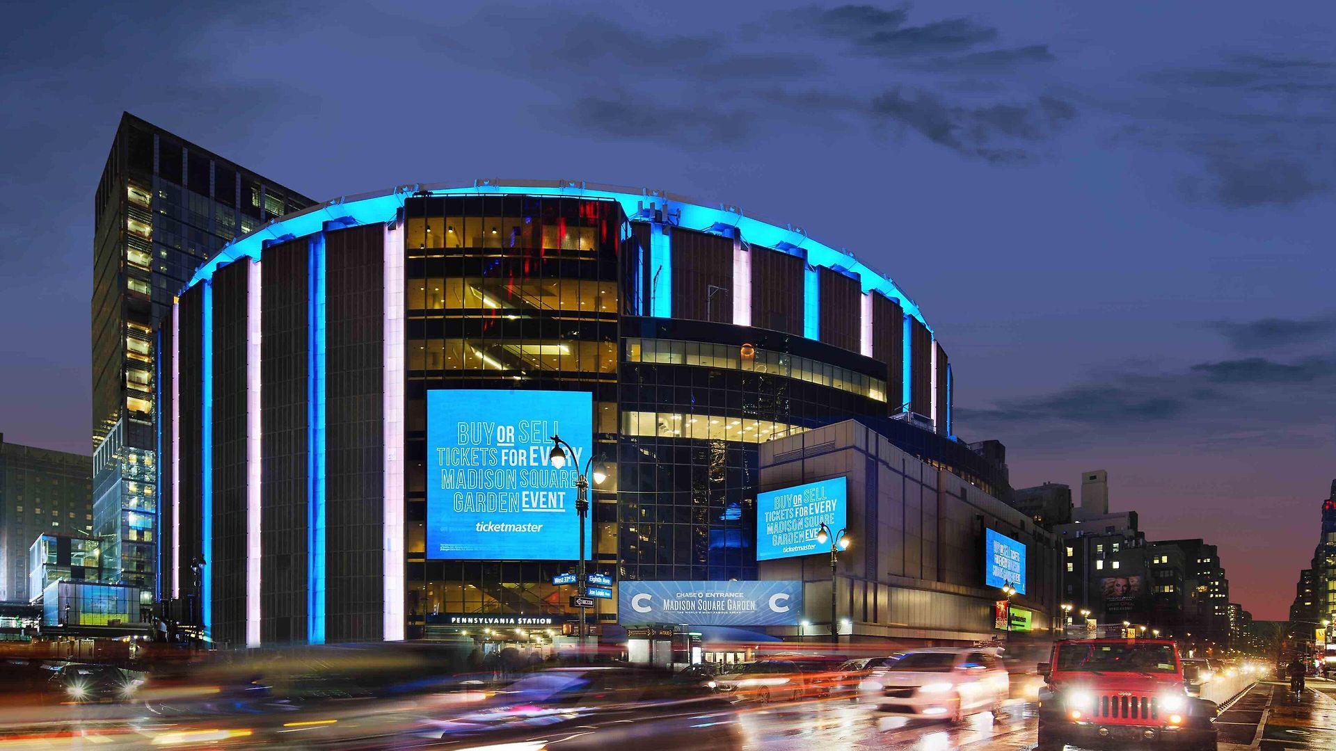 Hotel Martinique On Broadway, Curio Collection By Hilton