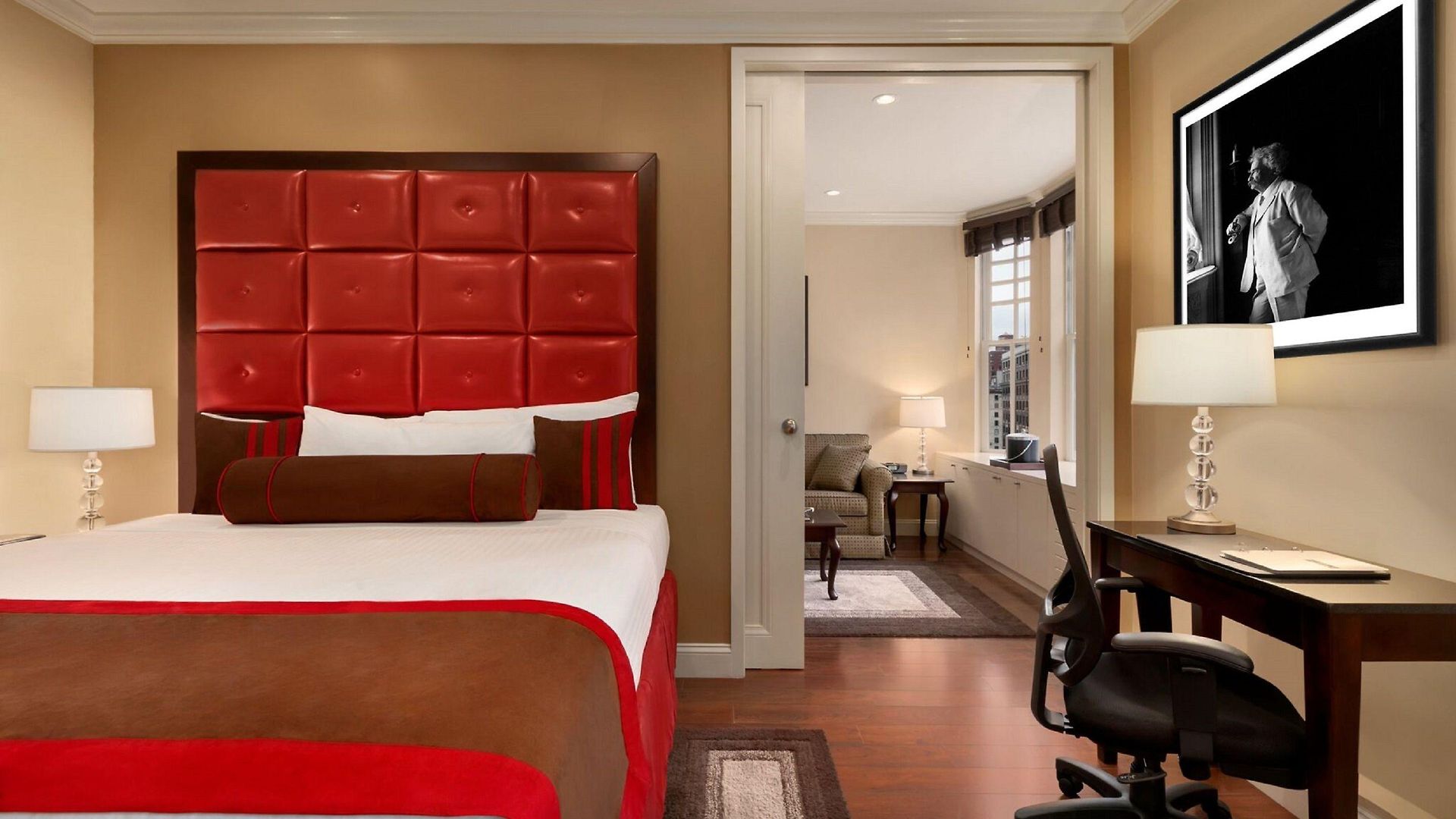 Belleclaire Park Hotel 4*