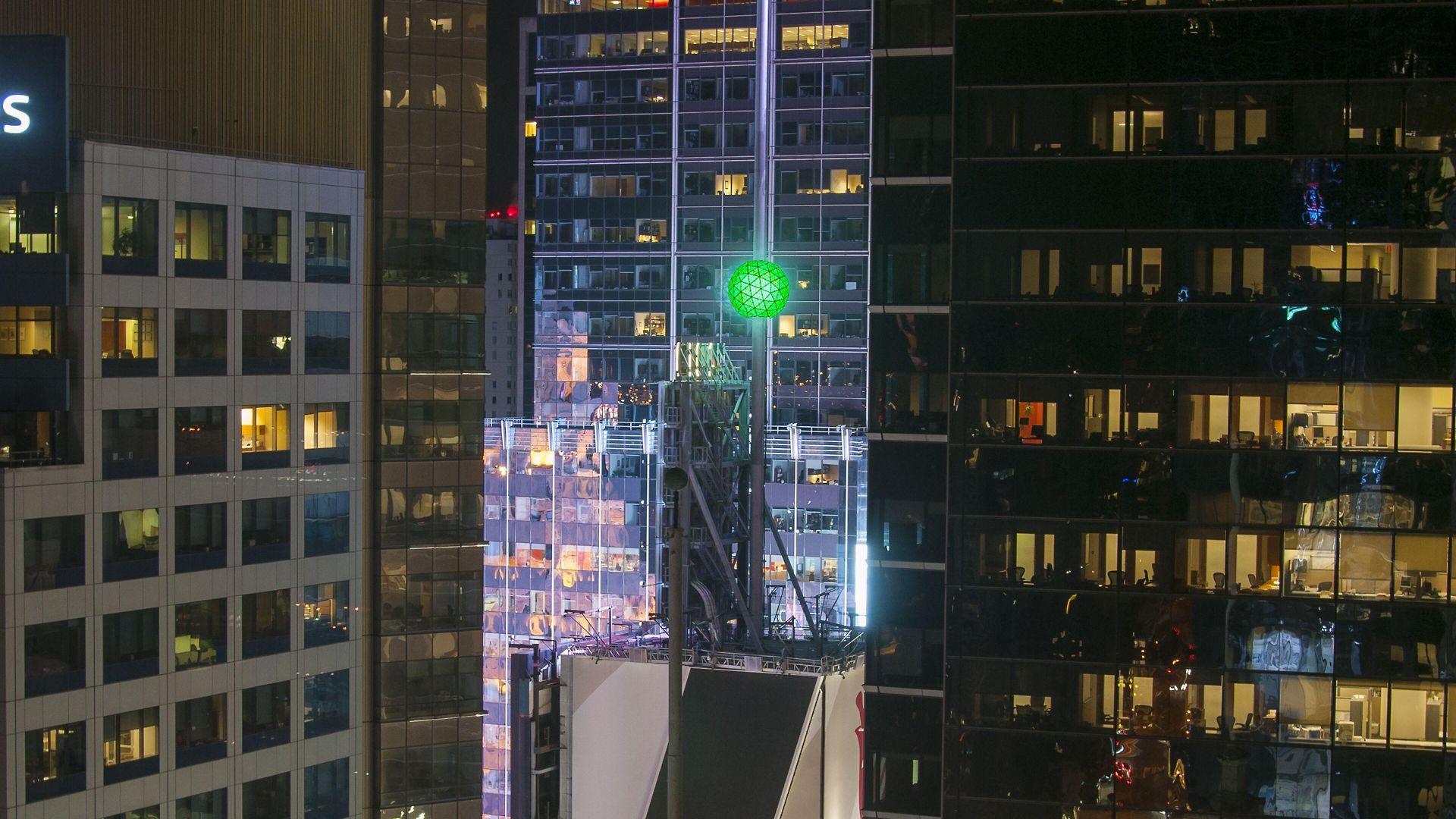 Hilton Times Square 4*