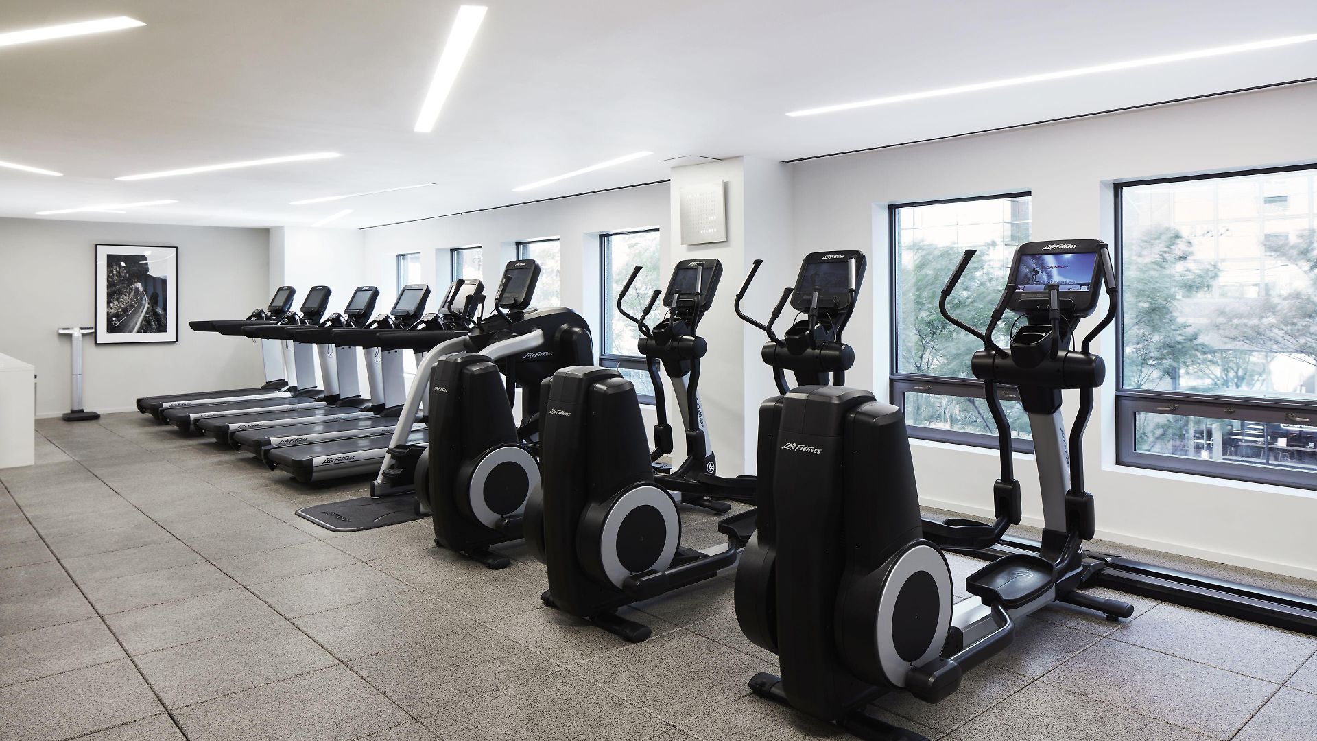 Conrad Downtown Hotel 5*
