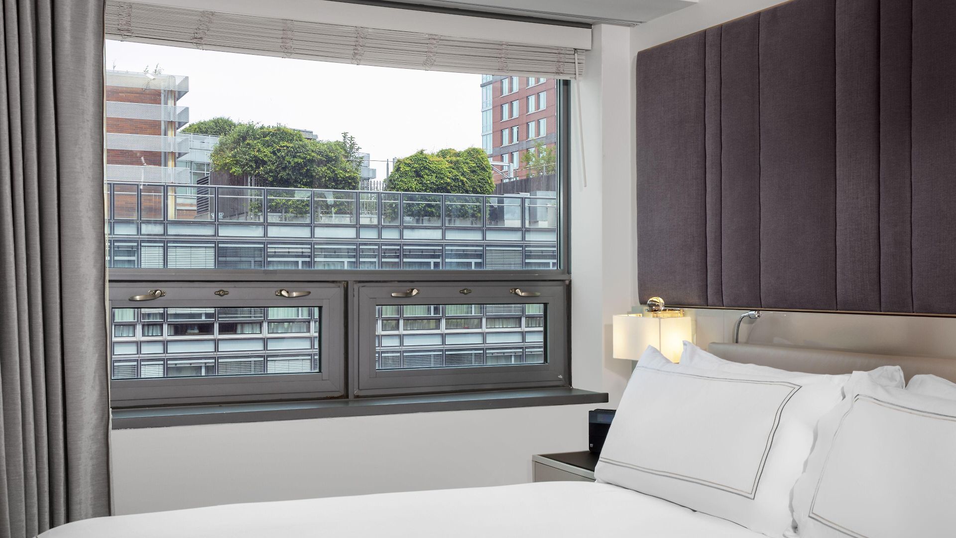 Conrad Downtown Hotel 5*