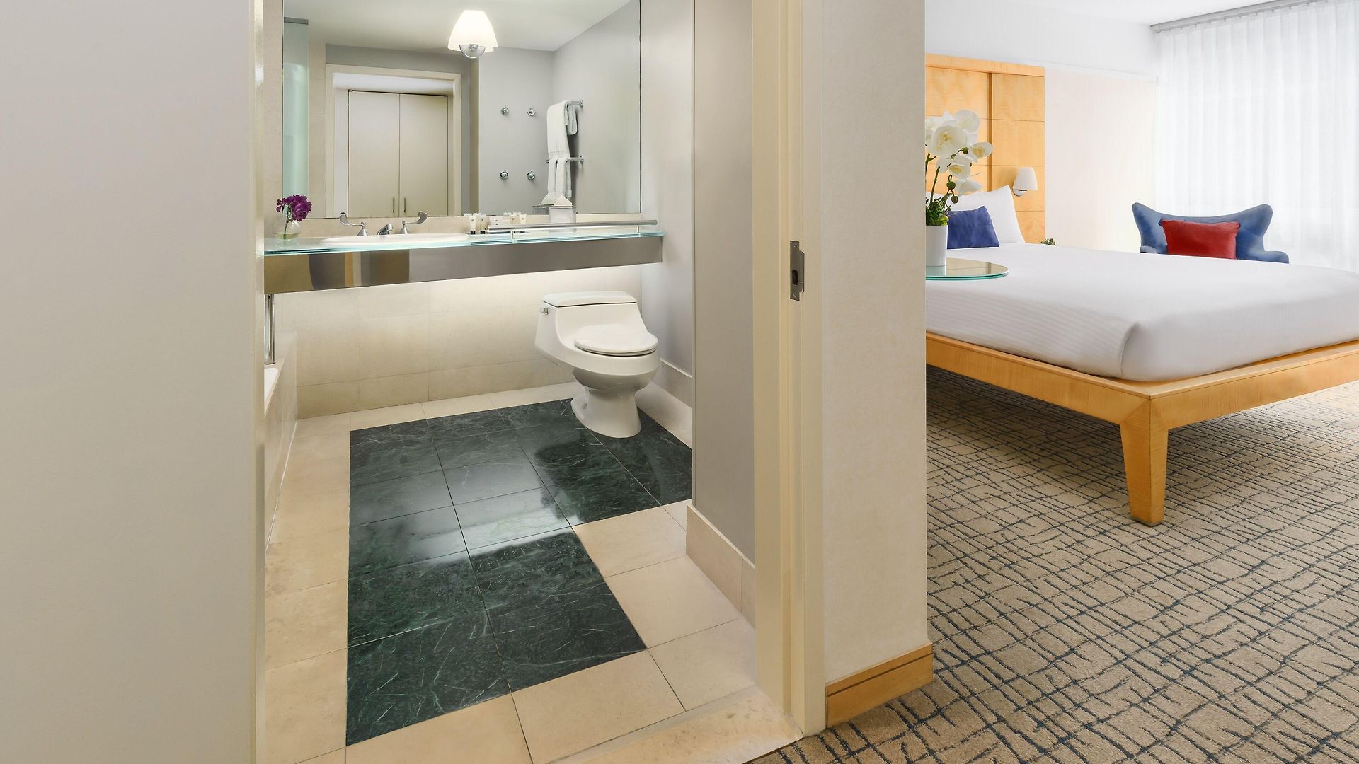 Hotel Millennium Premier Times Square 4*