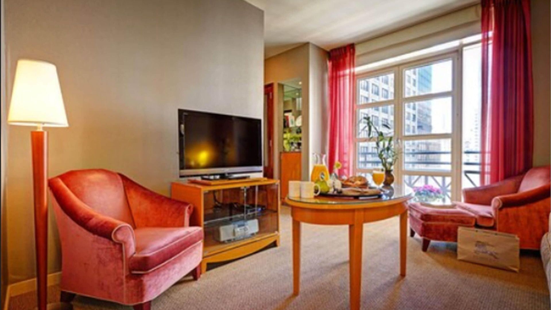 Hotel Giraffe By Library Collection New York