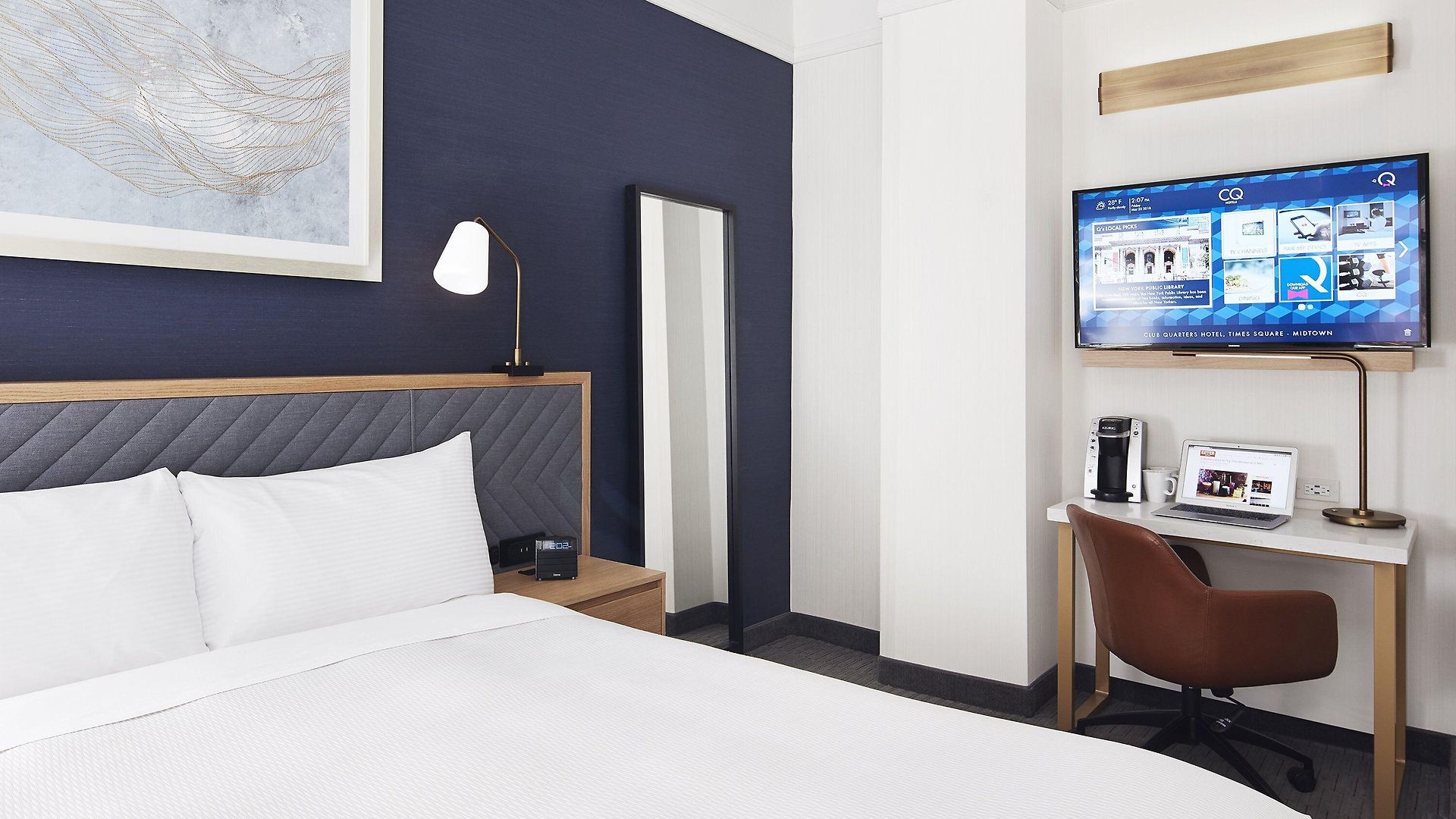 Newly Renovated At Club Quarters Times Square, Hotel