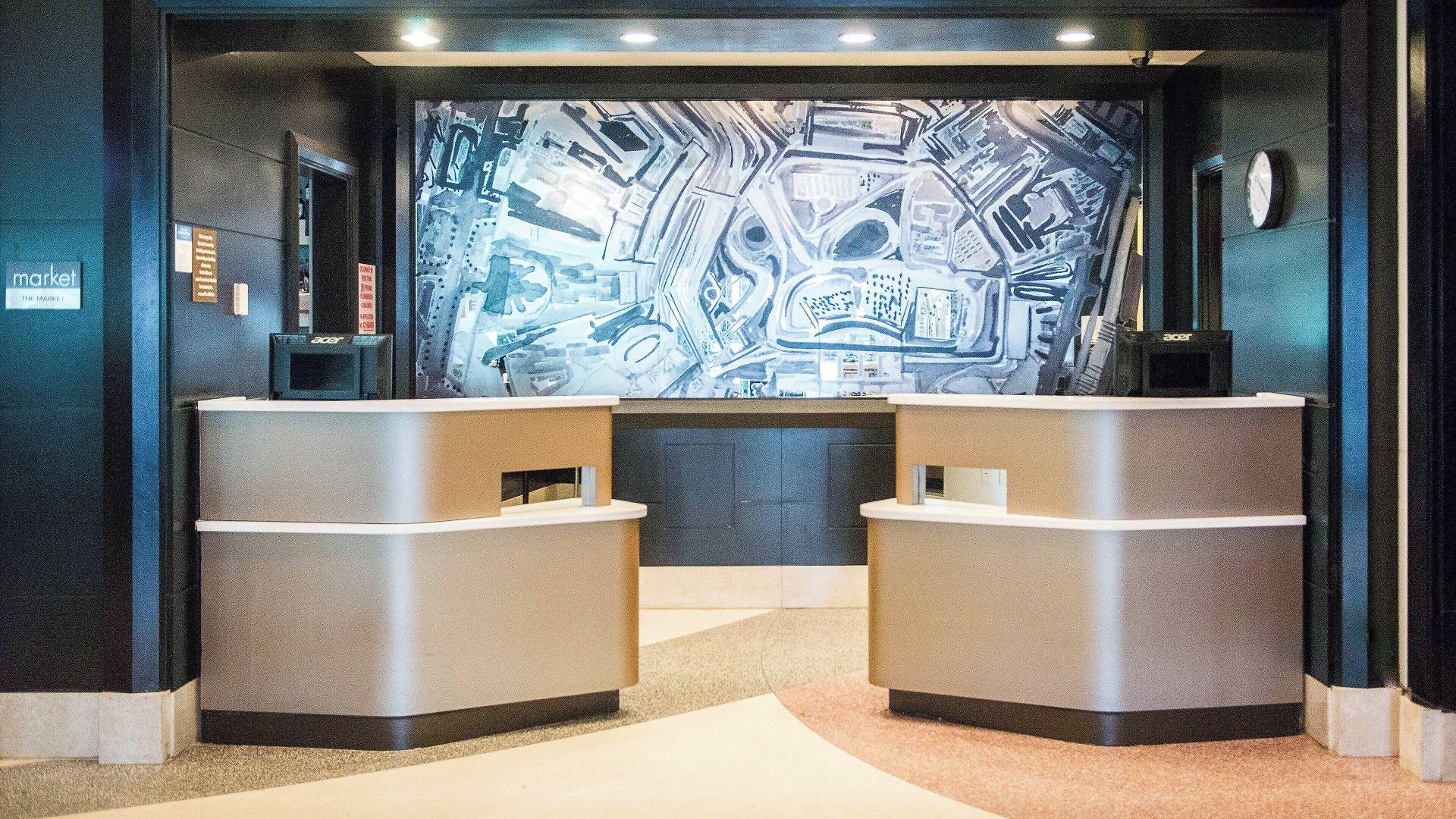 Courtyard By Marriott Jfk Airport Hotel