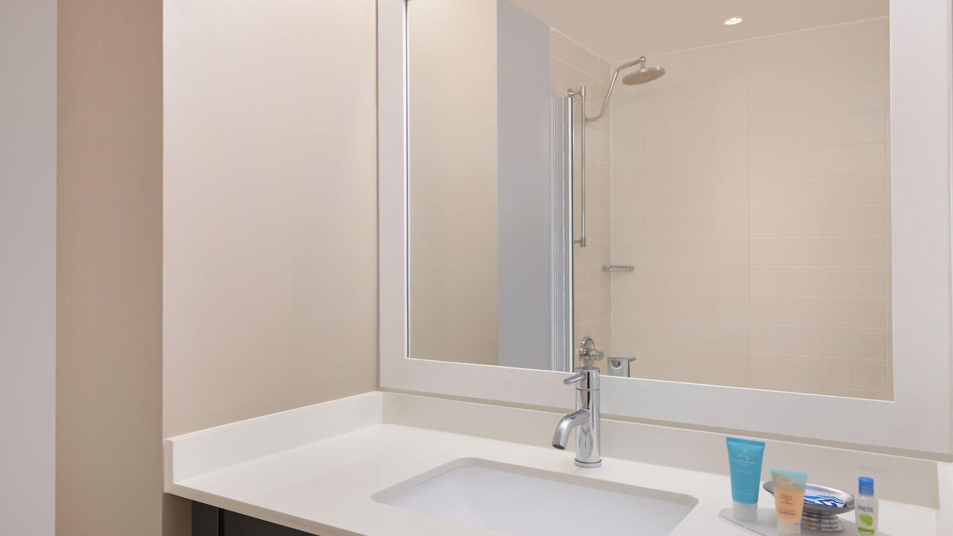 Courtyard By Marriott Jfk Airport Hotel 3*