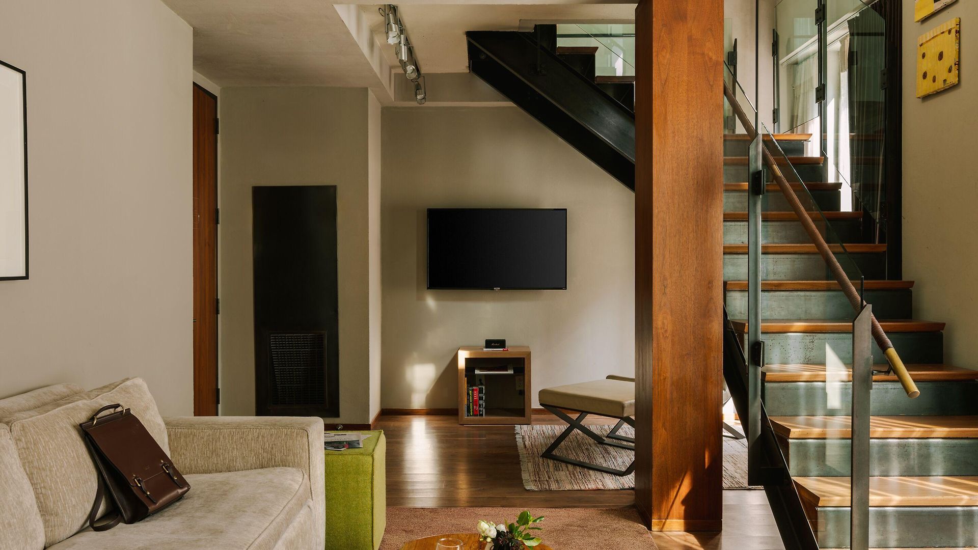 Hotel Chambers