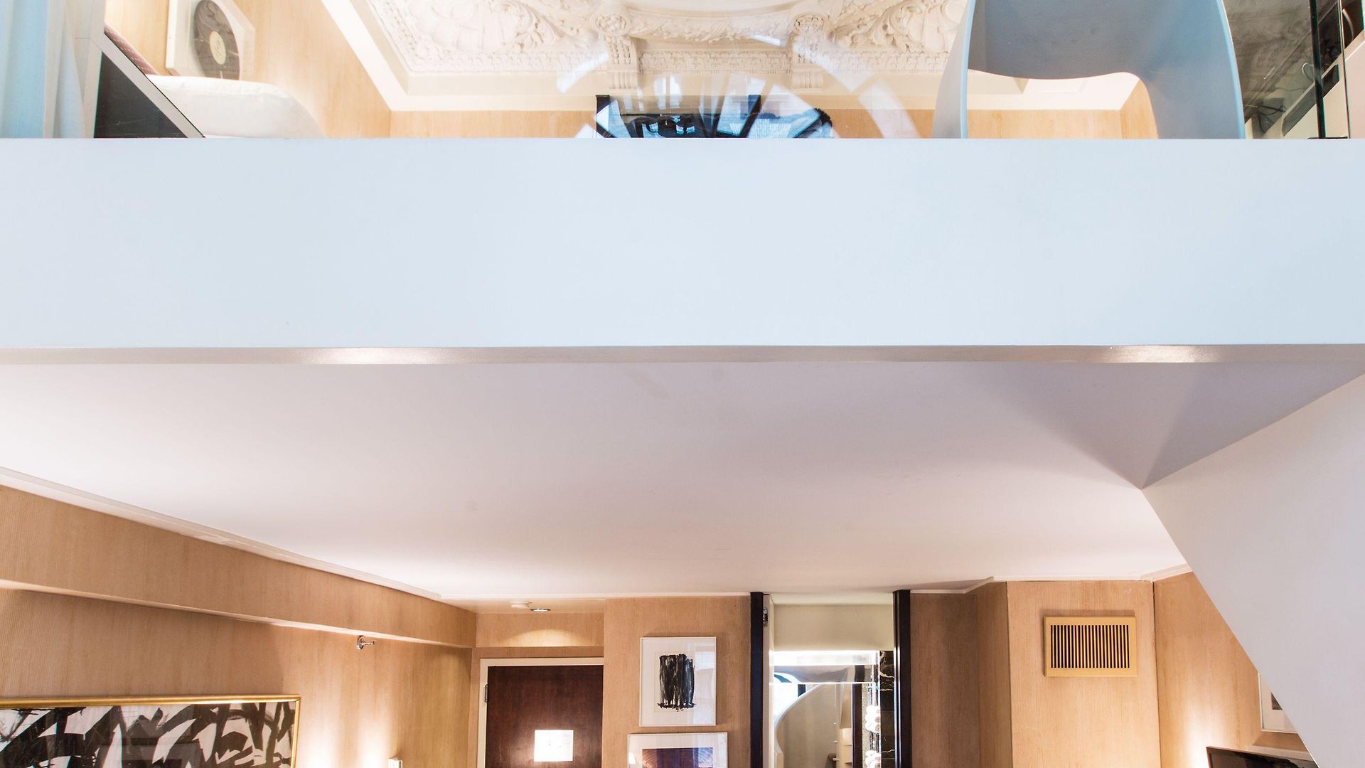 Club Hotel