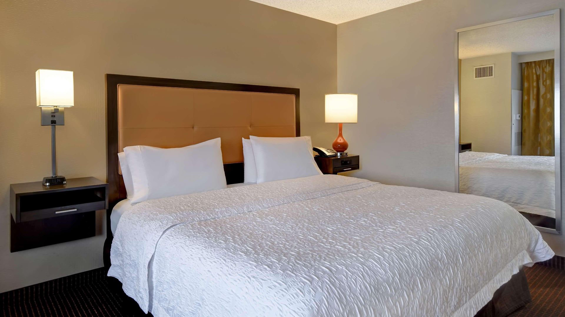 Hotel Hampton Ny-jfk 3*