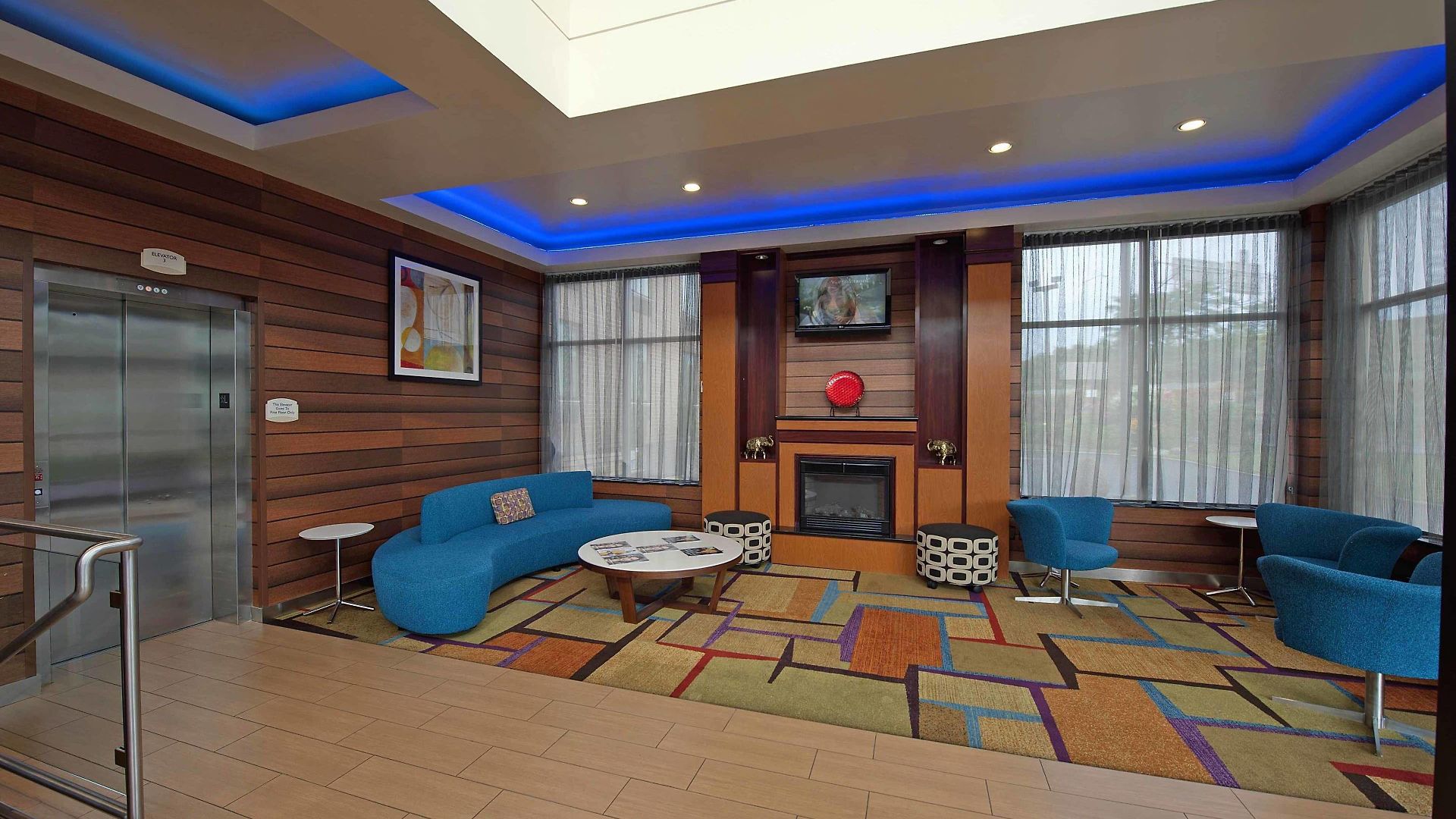 Hotel Fairfield By Marriott Jfk Airport 3*