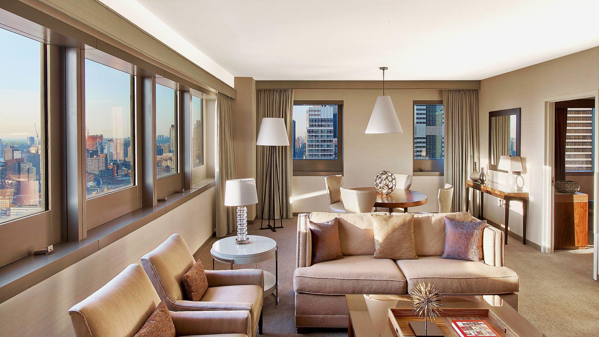 The Westin At Times Square Hotel 5*