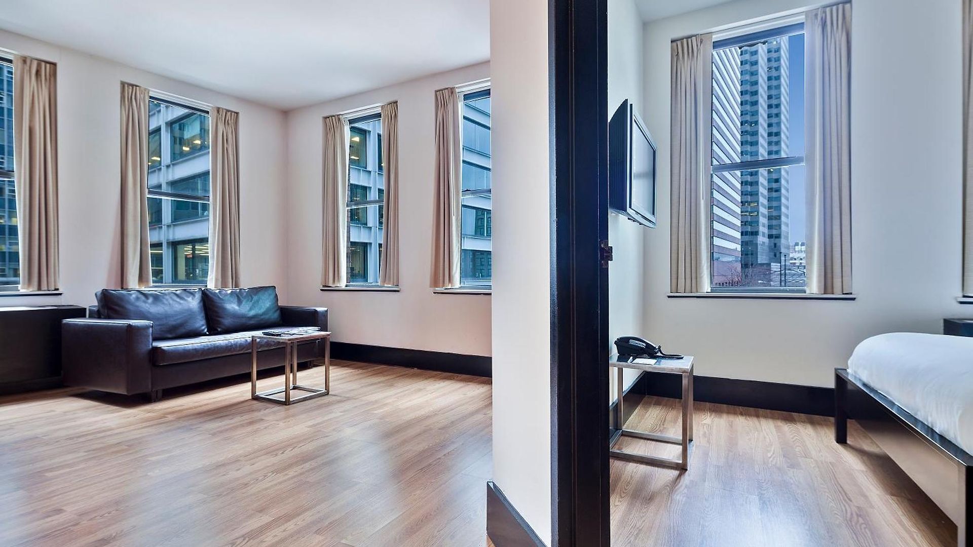 Eurostars Street Hotel 4*