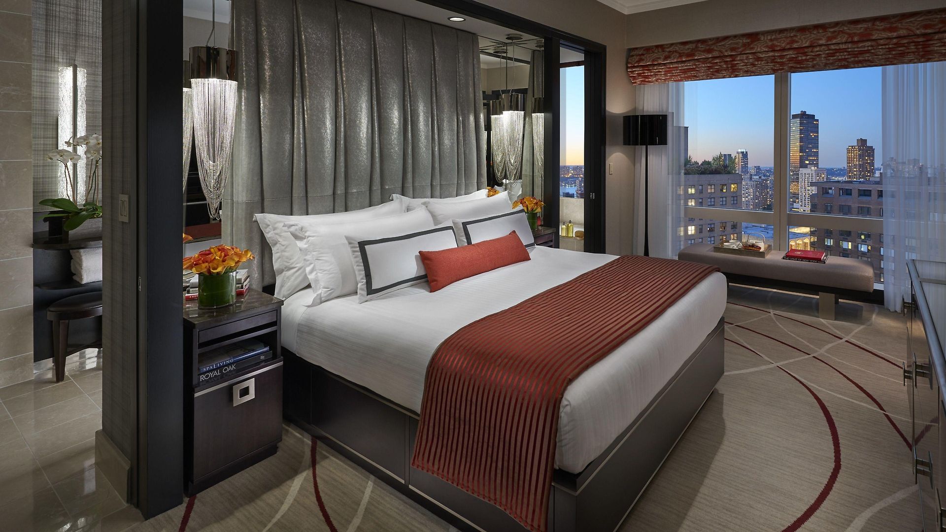 Mandarin Oriental, Hotel