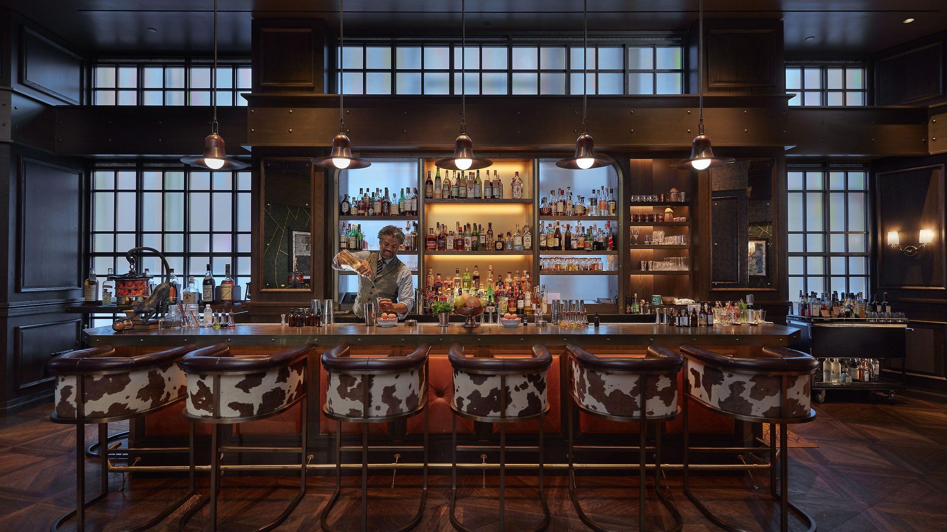 Mandarin Oriental, Hotel