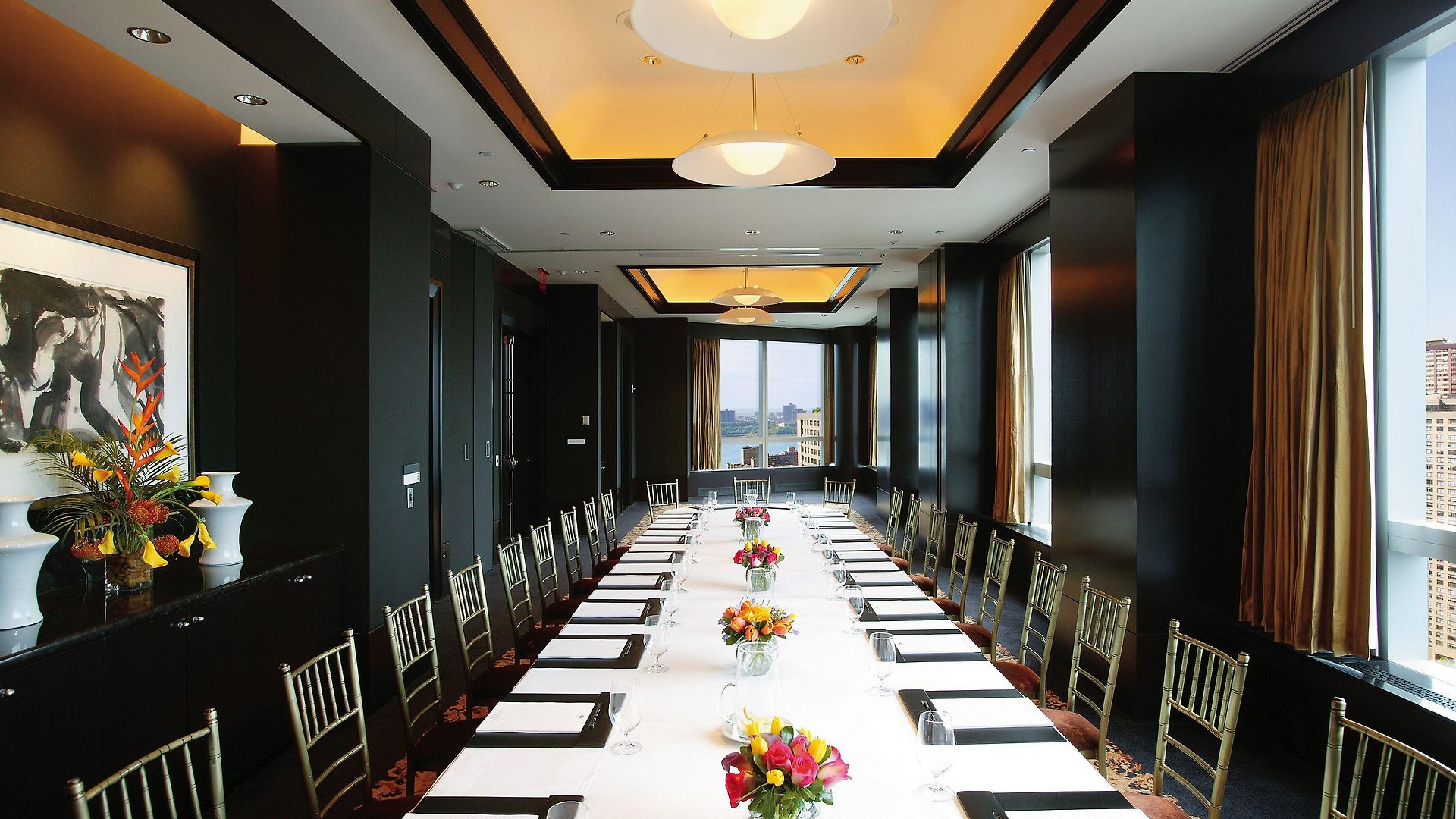 Mandarin Oriental, Hotel