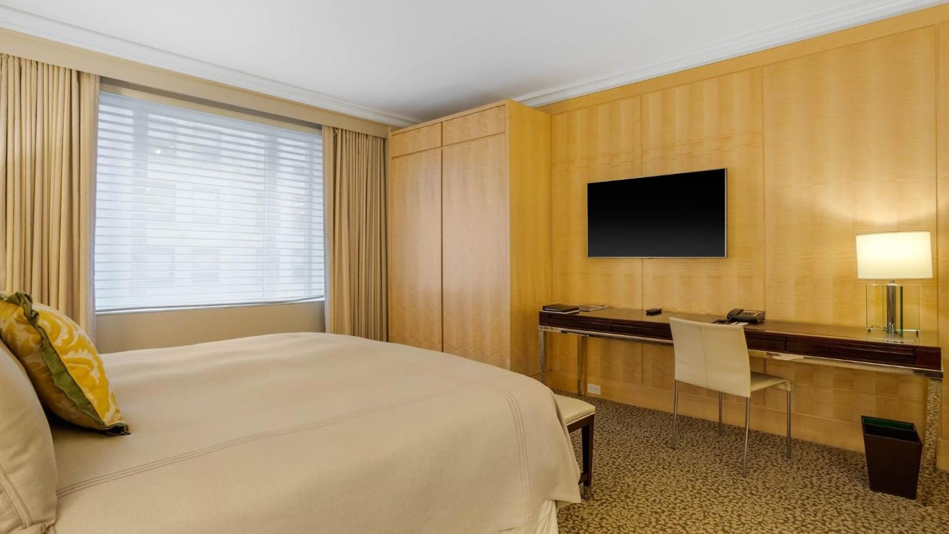 Hotel Omni Berkshire Place New York