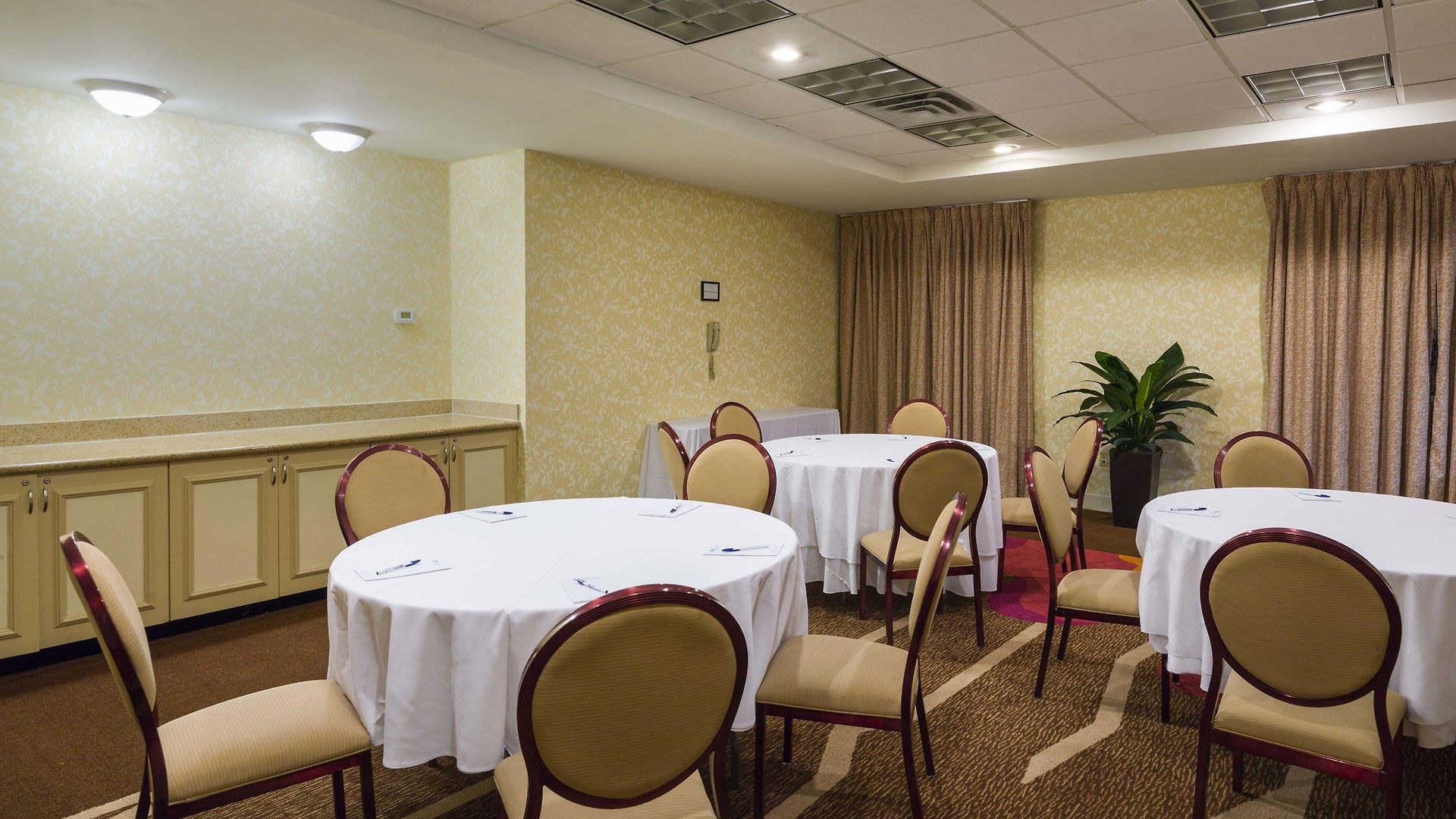 Hotel Hilton Garden Queens Jfk