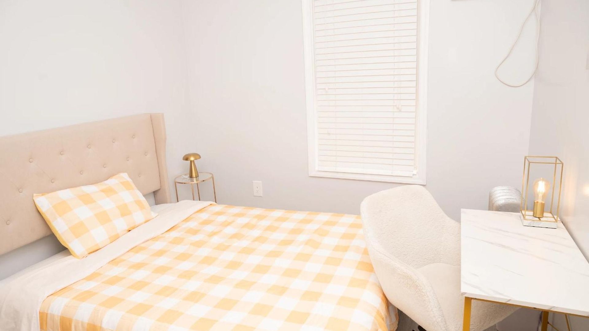Homestay Beachh - 2beach House - Yellow3090 New York