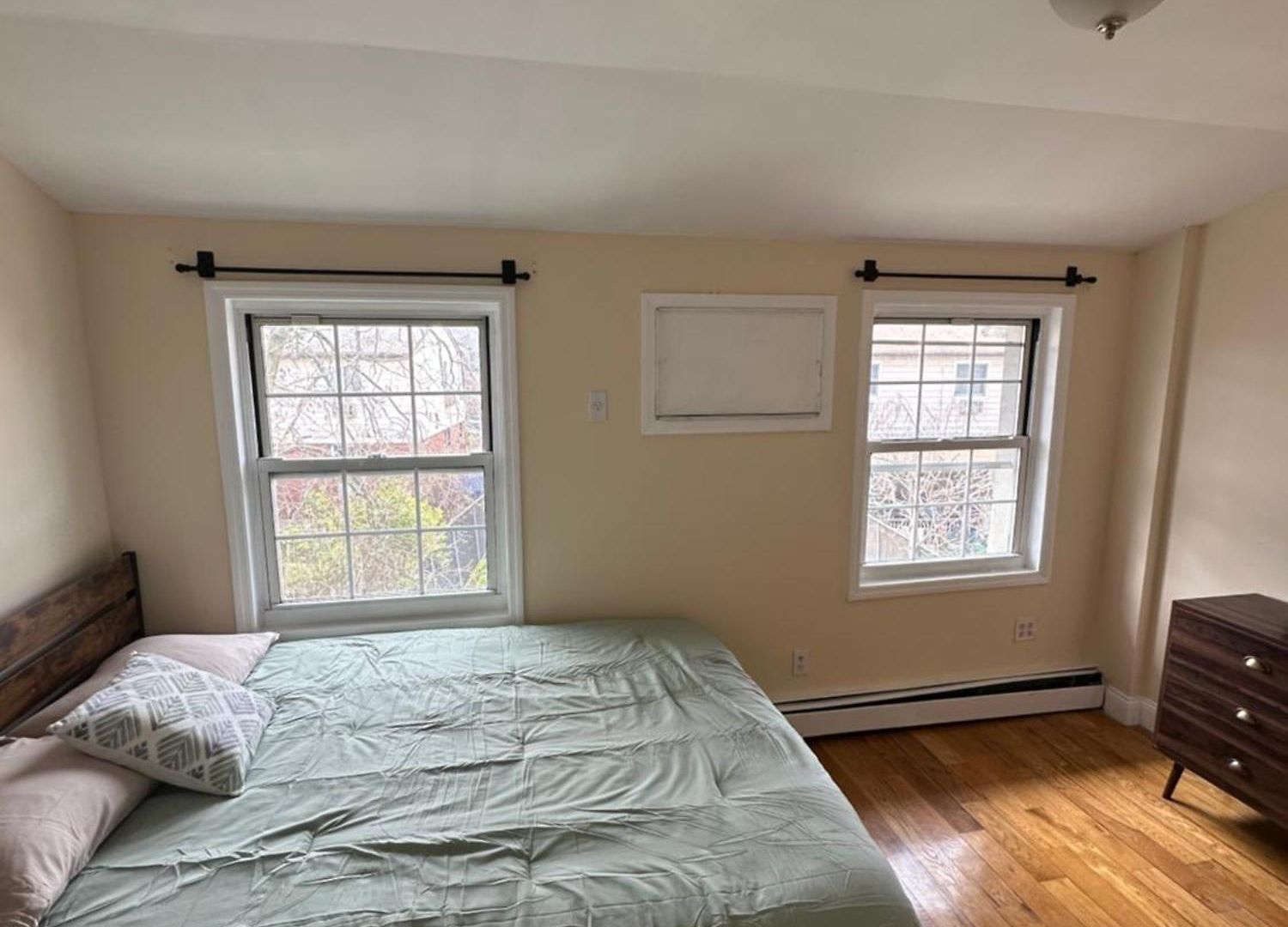 Cozy Queens Escape Holiday home *