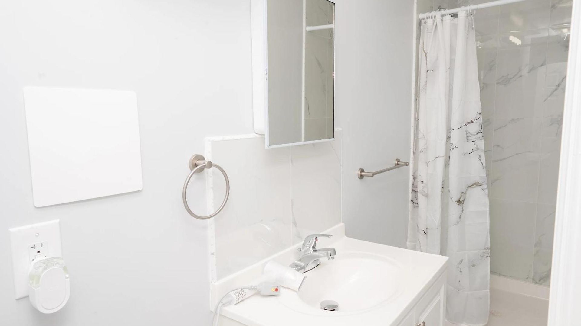 Homestay Beachh - 2beach House - Yellow3090 New York