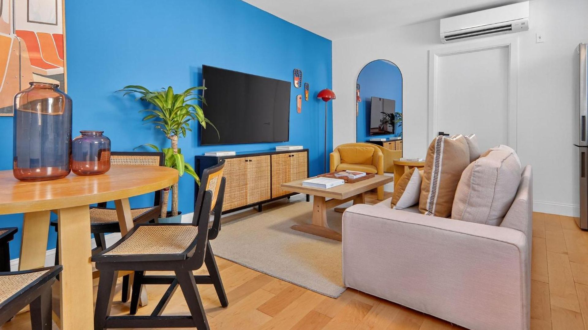 Spacious 3bedroom With Ac Near Mccarren Park Brooklyn New York