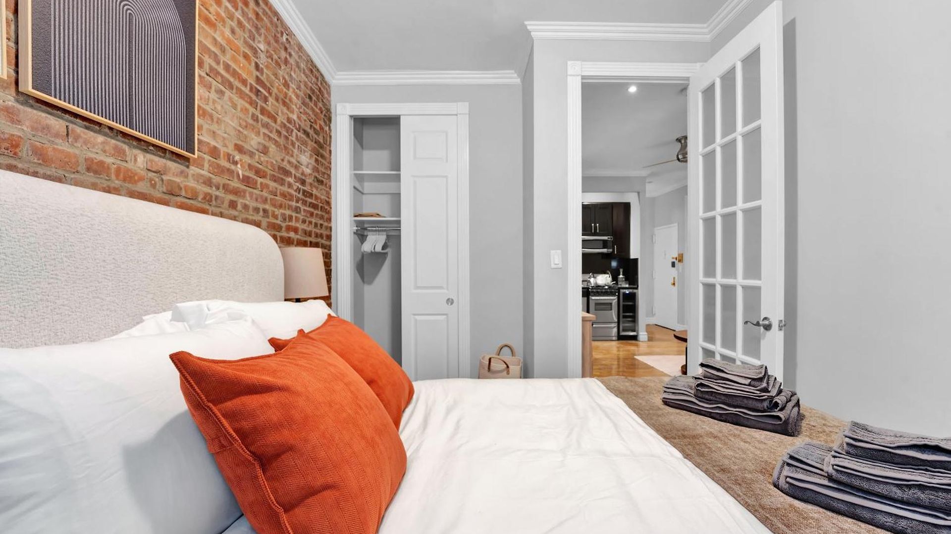 Modern 2br With Private Garden - In Gramercy Park Apartment New York