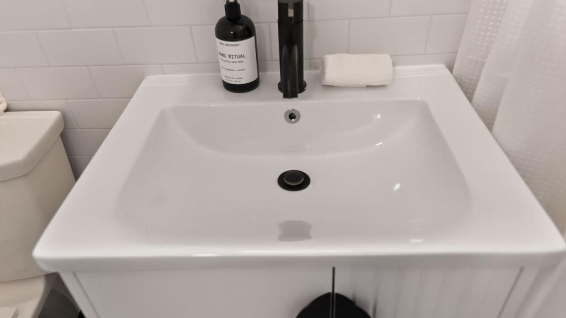 Spacious 3bedroom With Ac Near Mccarren Park Brooklyn Apartment New York