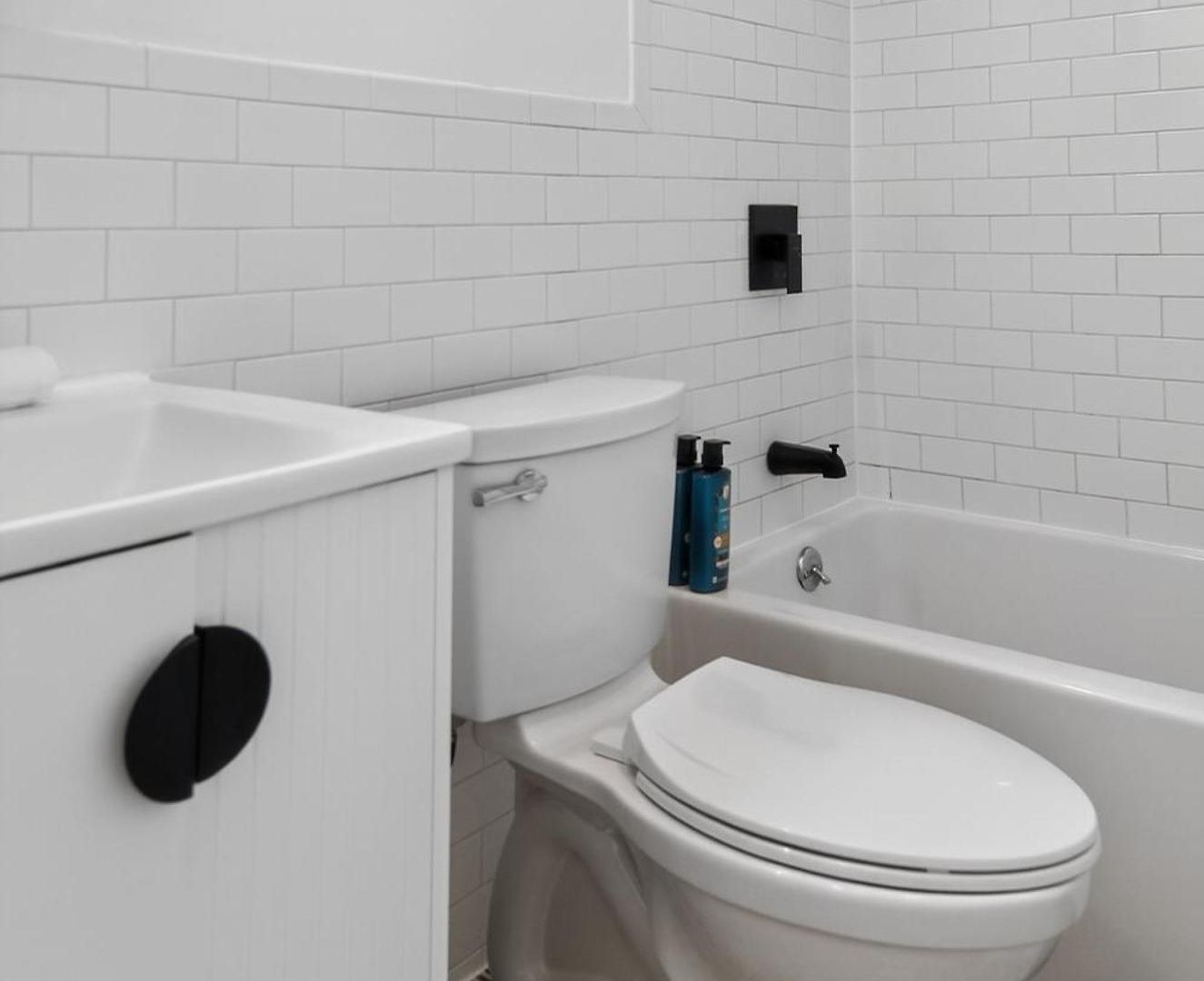 Spacious 3bedroom With Ac Near Mccarren Park Brooklyn *