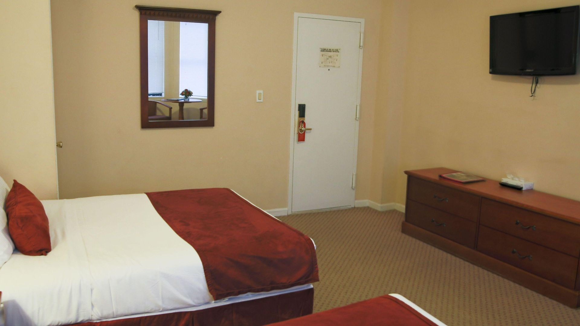Hotel St. 2*