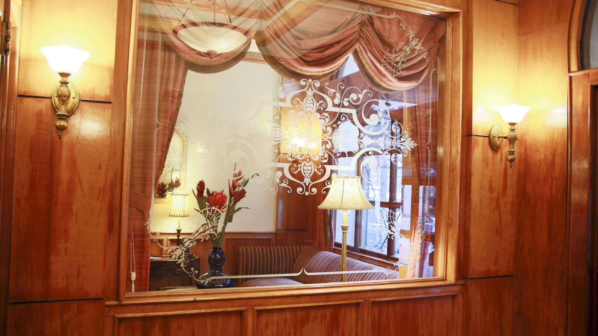 St. Hotel