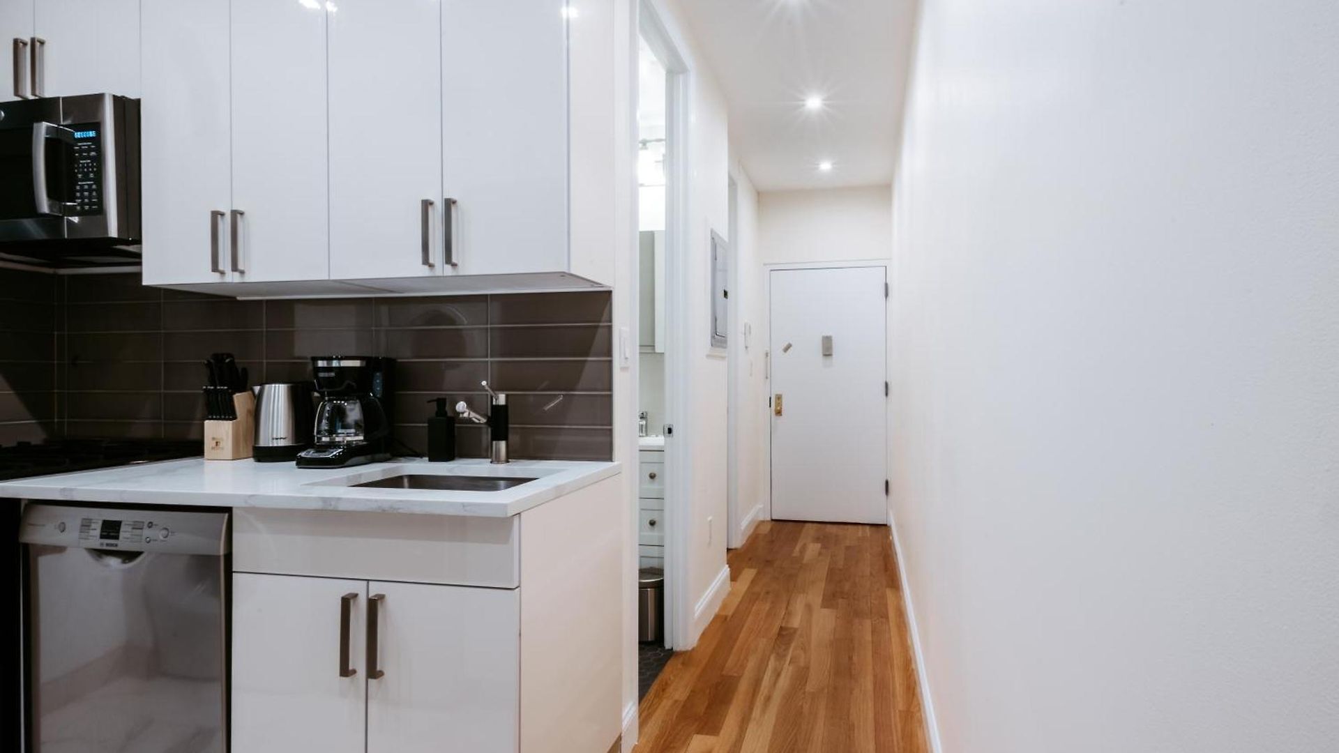 Spacious 3br Upper West Side - Steps From Park Apartment New York